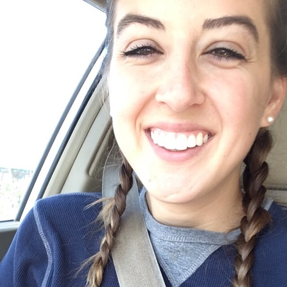 Meet your Posher, Paige - Picture 1 of 1