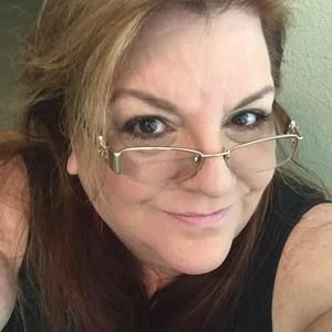 Meet your Posher, Denise