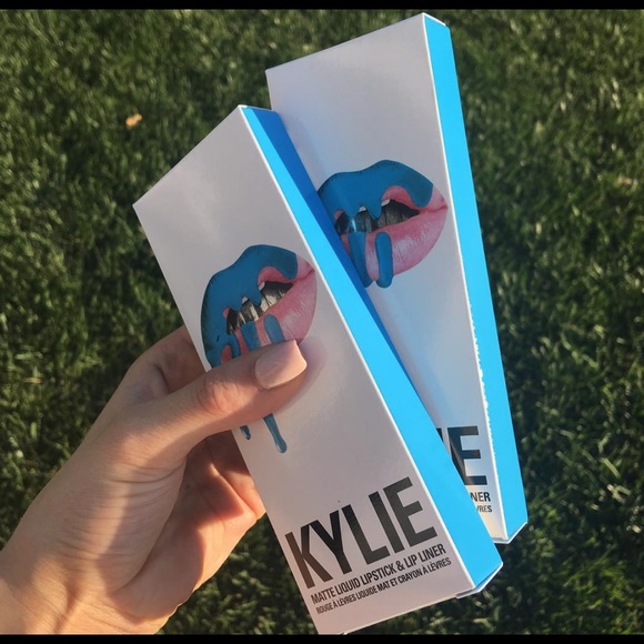 SKYLIE LIP KIT❕❕Will bundle with freedom❕❕❗️❗️❕❕