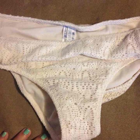 NWOT F21 Crochet Style Swim Bottoms