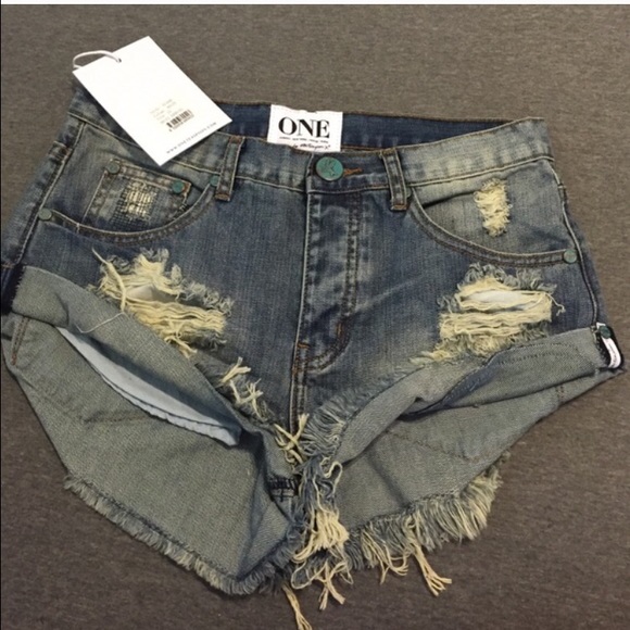 One teaspoon shorts