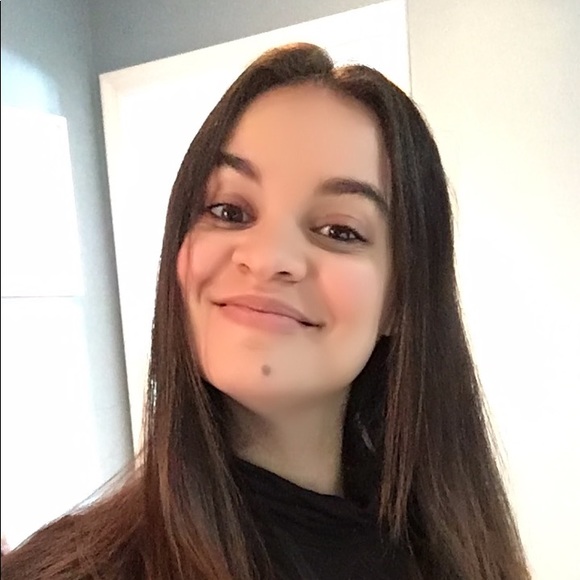 Meet your Posher, Raquel - Picture 3 of 6