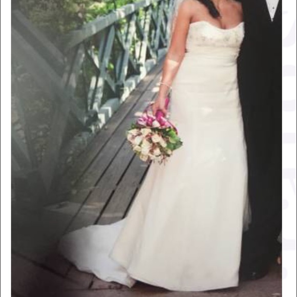 SOLD***Wedding dress, veil, shoes