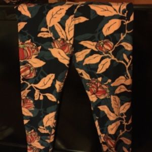 Lularoe onesize leggings