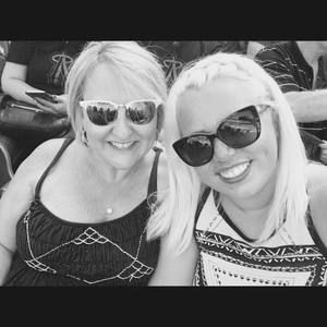 Meet your Posher, Isabella