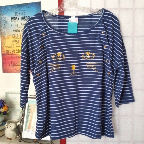 boutique Tops - for @cintiapub - Striped top w/ cat face