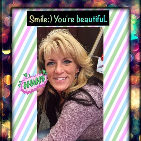 Meet your Posher, Elizabeth - Picture 2 of 14