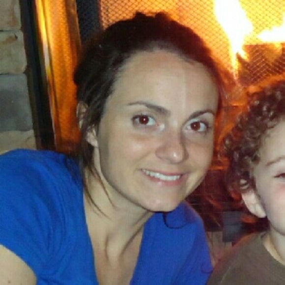 Meet your Posher, Amber - Picture 1 of 1