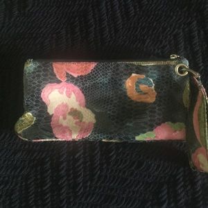 Pretty floral clutch