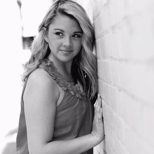 Meet your Posher, Olivia