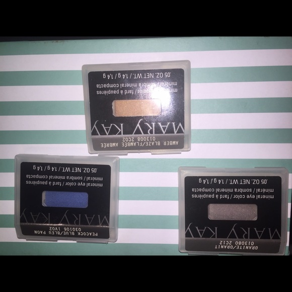 Mary Kay eyeshadow trio, New