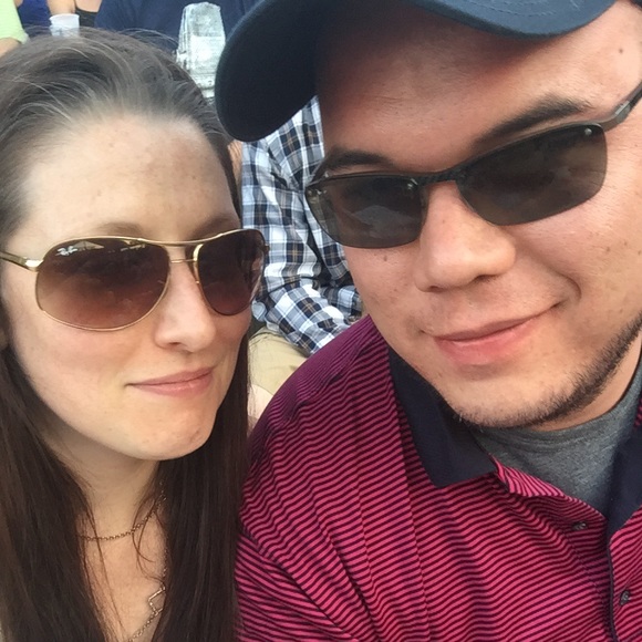 Meet your Posher, Laura - Picture 2 of 3