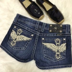 Miss Me Wings Cross Shorts Size 27