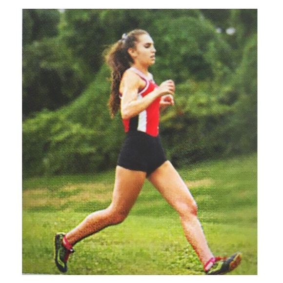 Meet your Posher, Hailey - Picture 4 of 4