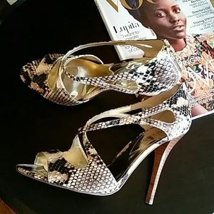 NEW Guess 4-1/2" heels, never worn