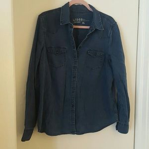 Gap 1969 Chambray shirt EUC