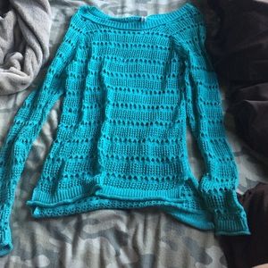 Knitted long sleeve sweater