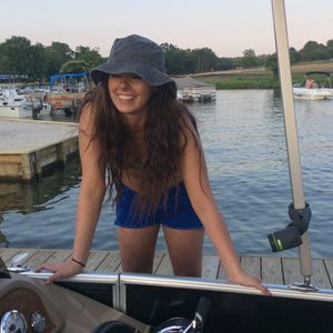 Meet your Posher, Kimberly