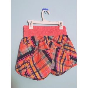 Lululemon size 4 running shorts