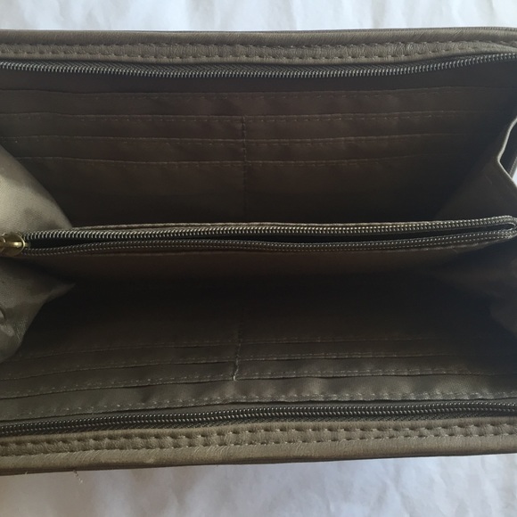 Wallet - Picture 4 of 4