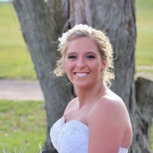 Meet your Posher, Tia