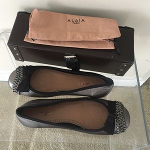Alaia leather chain metallic grey flats 38 7.5