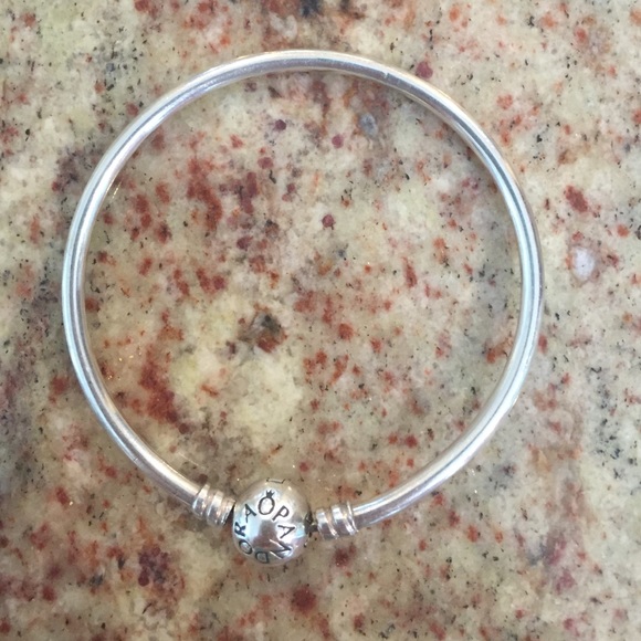 Pandora bracelet 17 cm