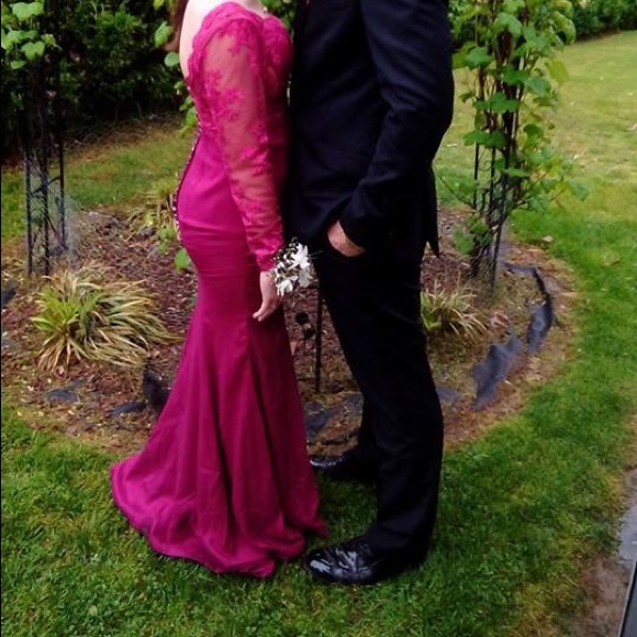 Red lace mermaid prom dress