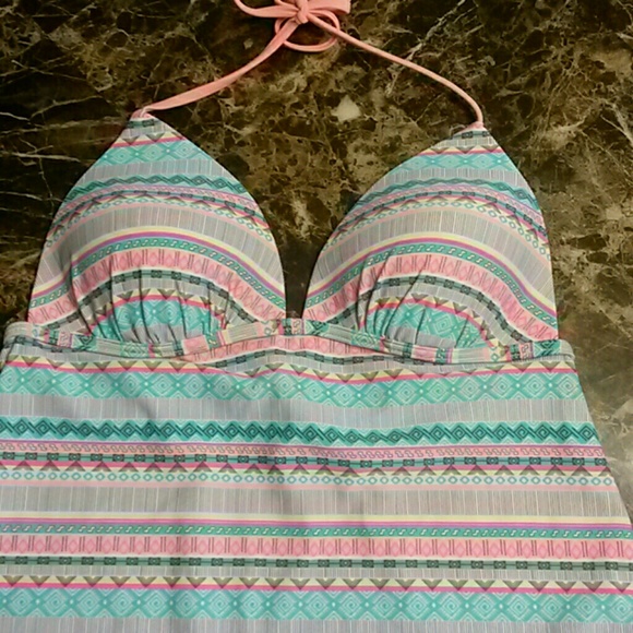Swimsuit top size xl