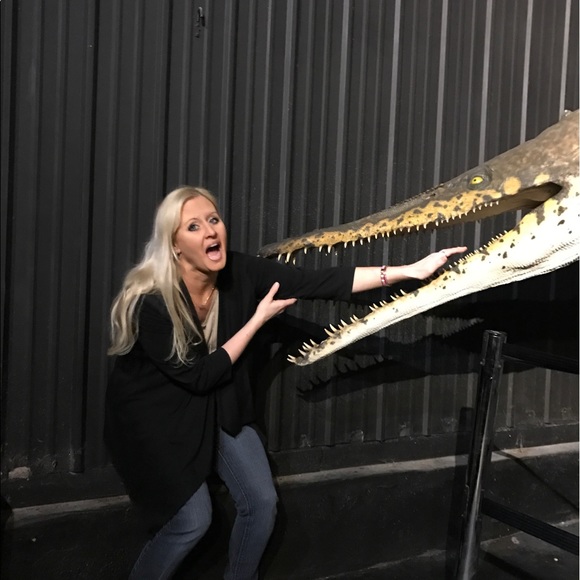 Meet your Posher, Deborah - Picture 7 of 14