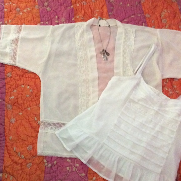 Light chiffon feel open shrug jacket . Size L