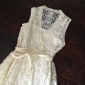 Sweet laced wrap dress!