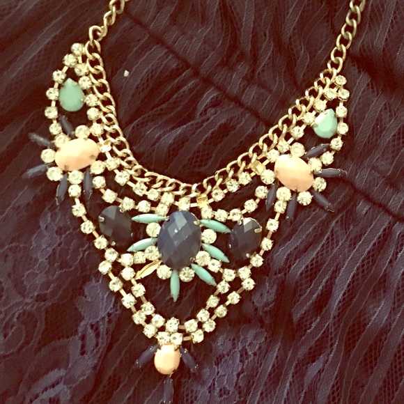 Statement necklace