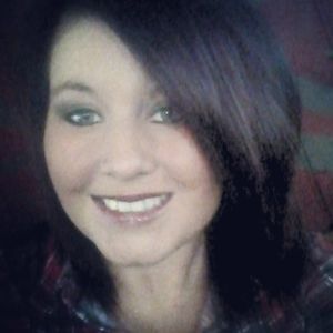 Meet your Posher, Joelle