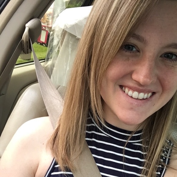 Meet your Posher, Paige - Picture 1 of 1