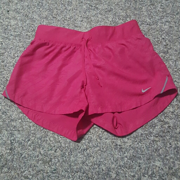 Nike running shirts - Picture 1 of 1