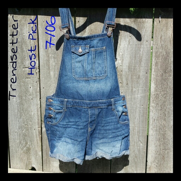 Pants - Overall shorts🎉HP 7/06