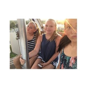 Meet your Posher, Ella