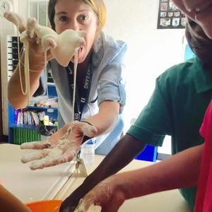 Meet your Posher, Lauren