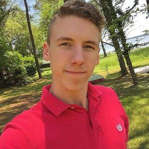 Meet your Posher, Chris