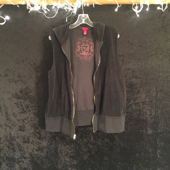 Black vest