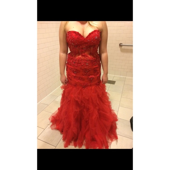 Red jasz couture prom dress
