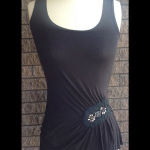 🆕 NWT Bailey 44 Top