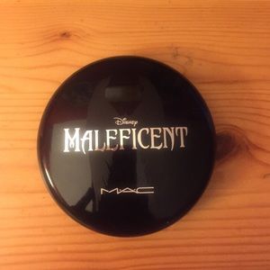 MAC beauty powder from the Maleficent collection