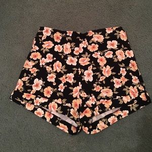 High waisted cotton shorts