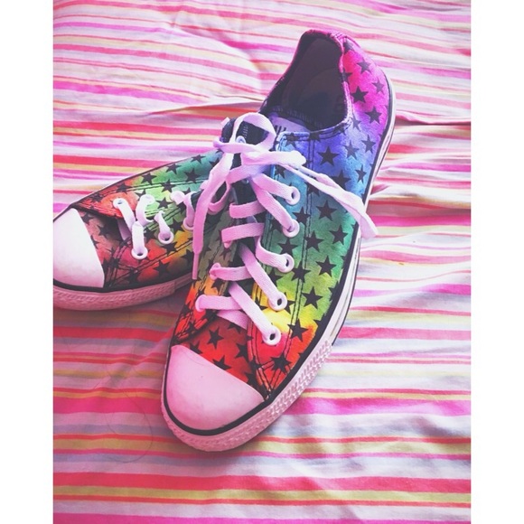 Rainbow star converse