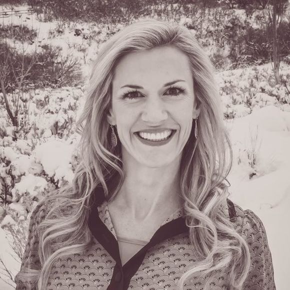 Meet your Posher, Holly