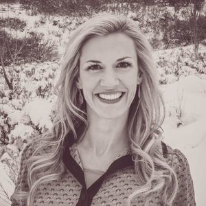 Meet your Posher, Holly