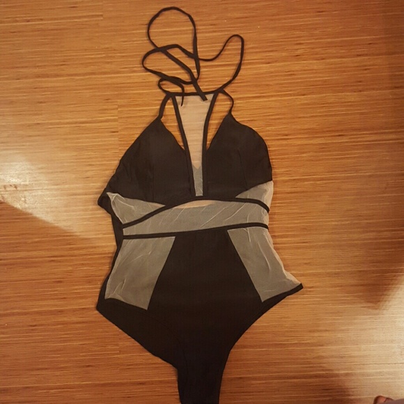 bandage hollow out sexy one piece - Picture 2 of 3