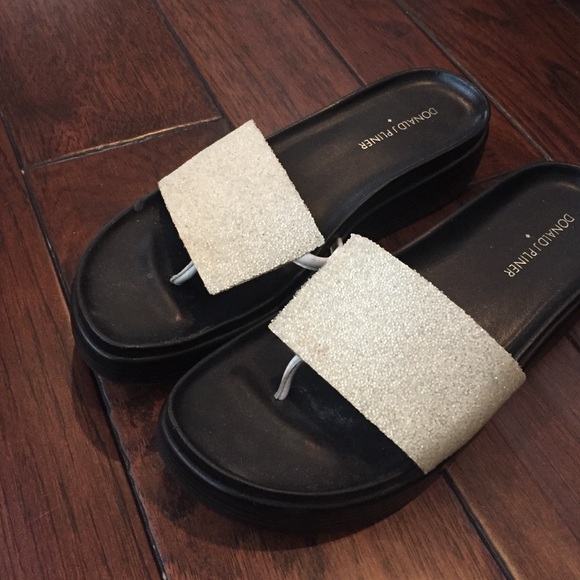Donald Pliner Summer Sandal size 8.5
